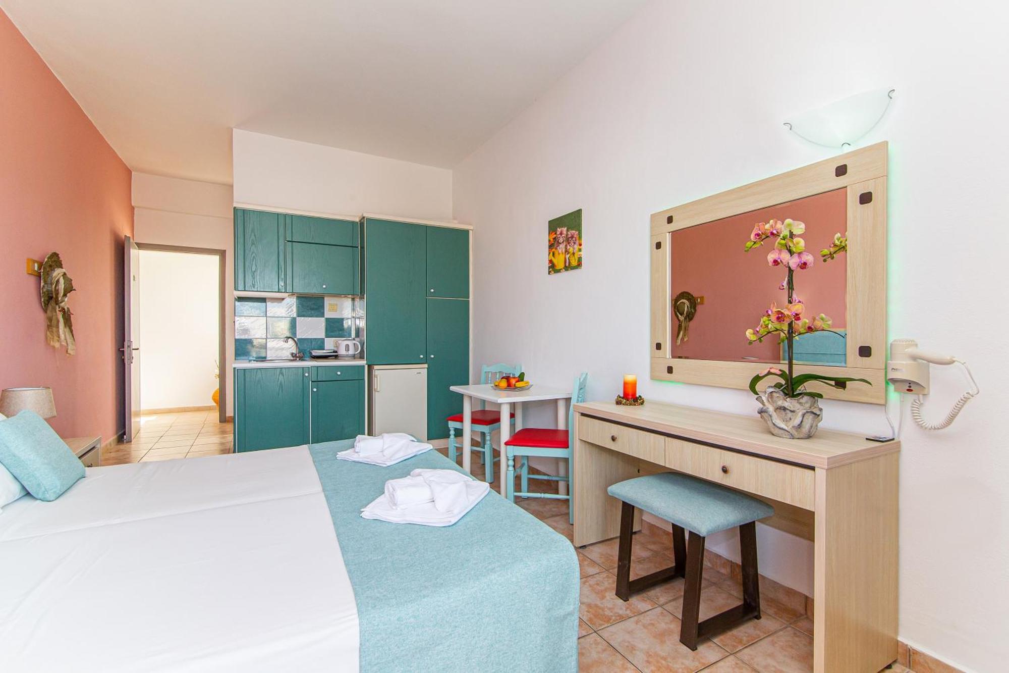 Theoni Apartments Μάλια Εξωτερικό φωτογραφία